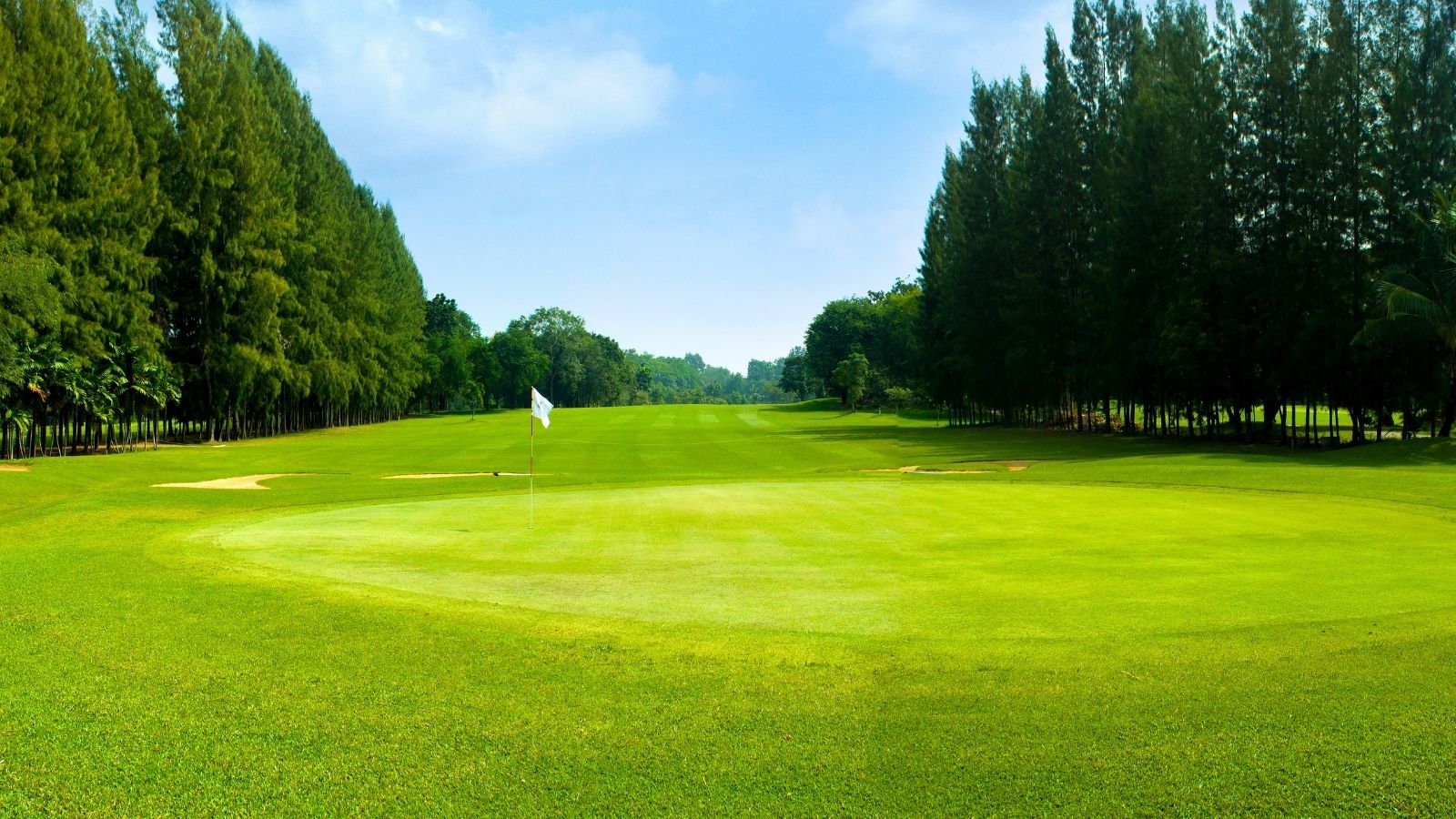 【ゴルフ初心者必見】知らないと恥をかく!ゴルフの基本ルールとマナー3原則を分かりやすく解説