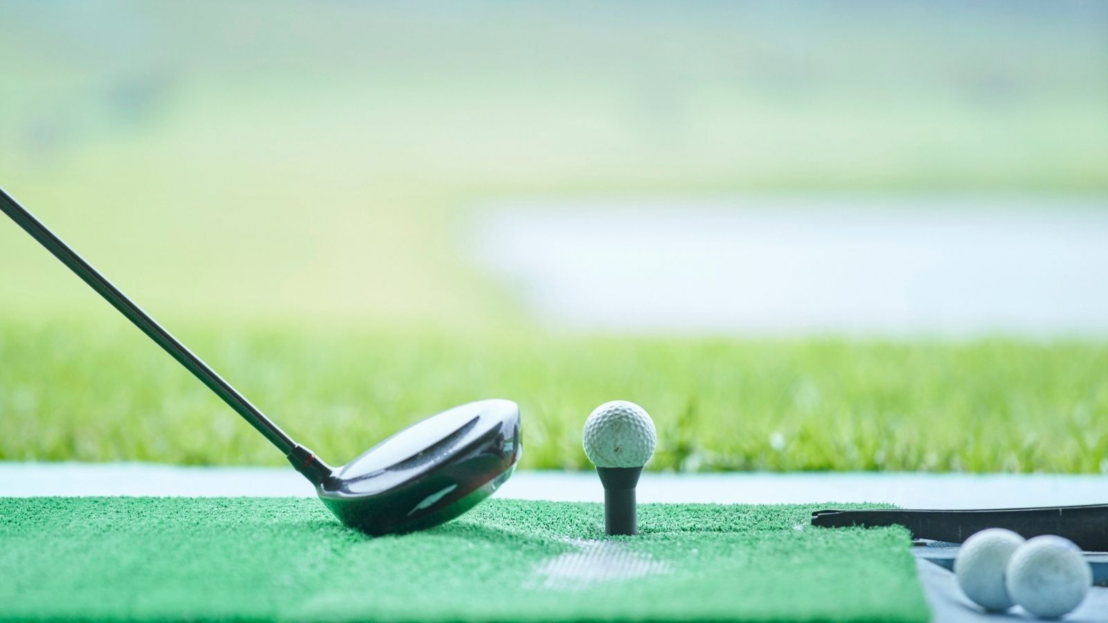 【手首を返して真っ直ぐ飛ばすコツ】フックに悩むゴルファー必見 | UUUM GOLF-ウーム ゴルフ-さんから学ぶ打ち方解説