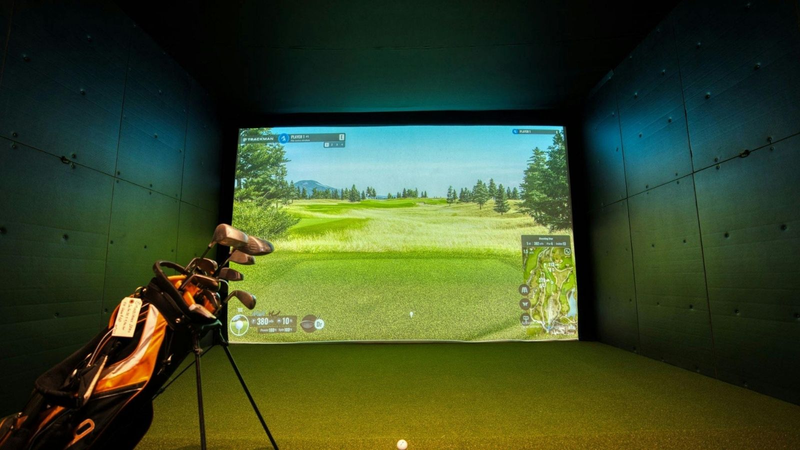 【芯を捉えて飛距離アップ】アイアンの正しい打ち方を習得したいゴルファーへ | UUUM GOLF-ウーム ゴルフ-さんから学ぶプロの解説