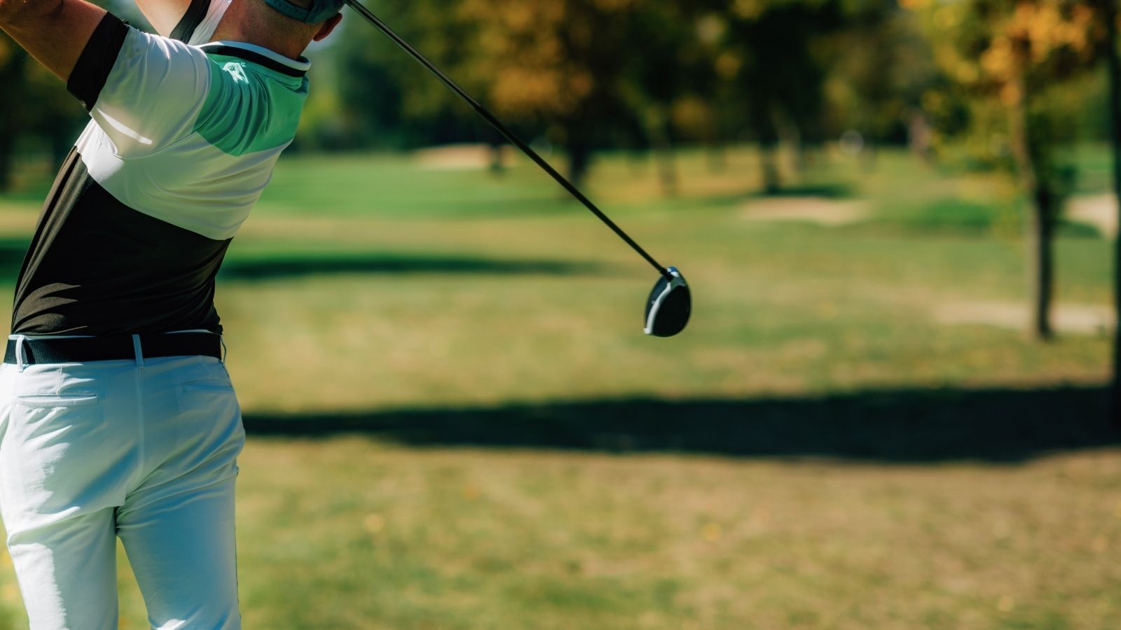 【ドライバーの正しいアドレス解説】真っ直ぐ飛ばしたいゴルファー必見 | UUUM GOLF-ウーム ゴルフ-さんから学ぶ基本フォーム